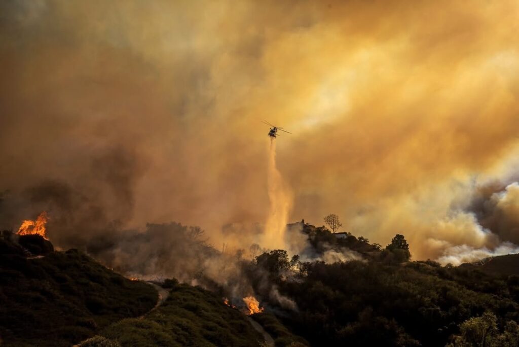 California's Unprecedented January Wildfire Crisis: A Devastating Inferno Sweeps Los Angeles 5 wildfire